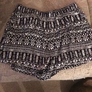 h&M high waisted shorts with POCKETS! Lol :)